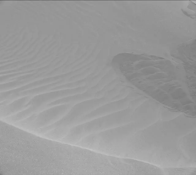 Sol 1752: Mast Camera (Mastcam)