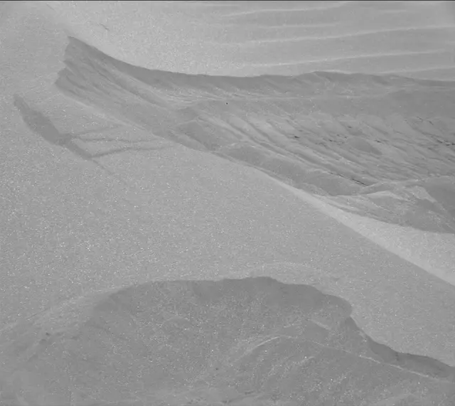 Sol 1752: Mast Camera (Mastcam)