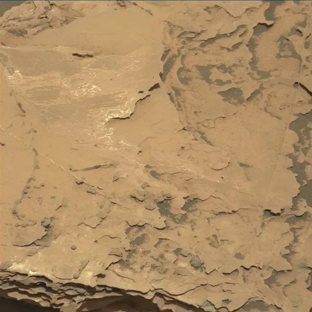 Sol 1752: Mast Camera (Mastcam)