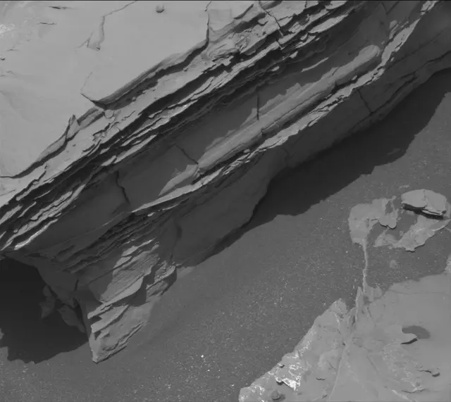 Sol 1753: Mast Camera (Mastcam)