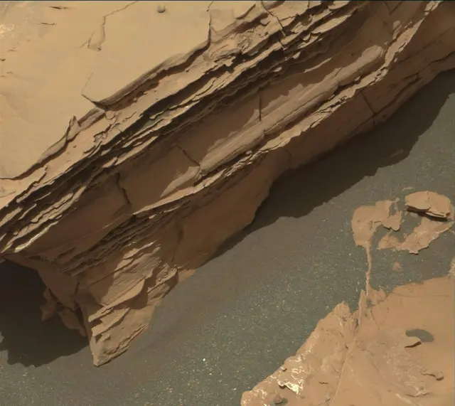 Sol 1753: Mast Camera (Mastcam)