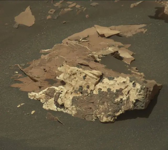Sol 1754: Mast Camera (Mastcam)