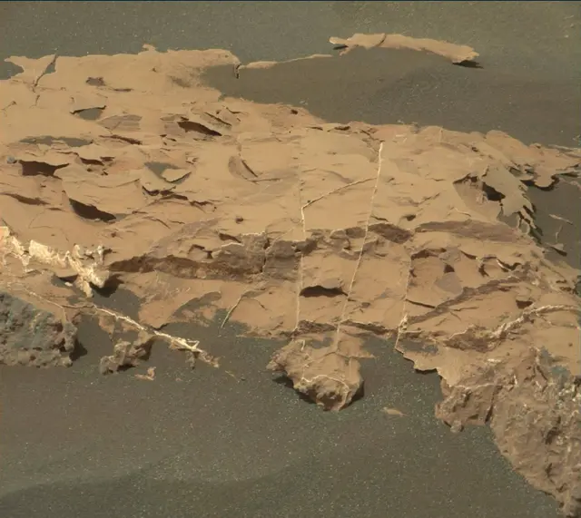 Sol 1754: Mast Camera (Mastcam)