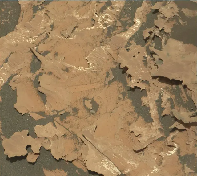 Sol 1755: Mast Camera (Mastcam)