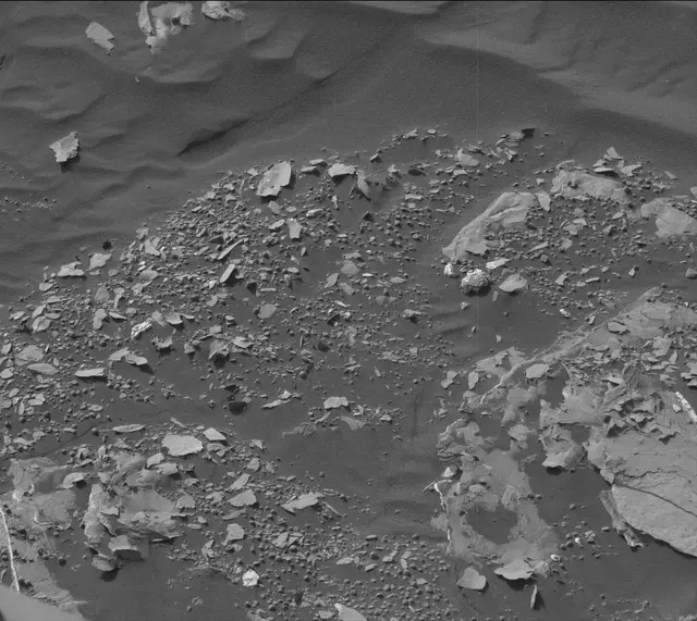 Sol 1785: Mast Camera (Mastcam)