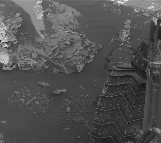 Sol 1785: Mast Camera (Mastcam)