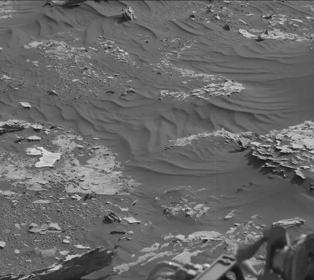 Sol 1785: Mast Camera (Mastcam)