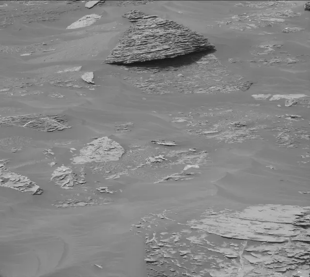 Sol 1785: Mast Camera (Mastcam)