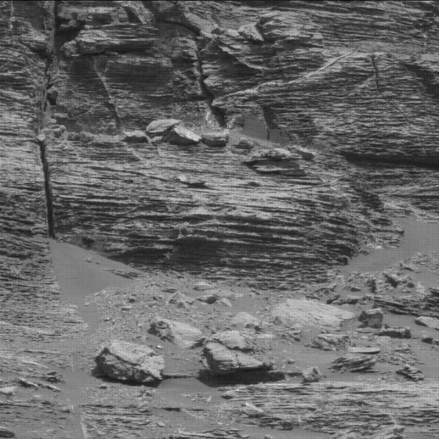 Sol 1786: Mast Camera (Mastcam)