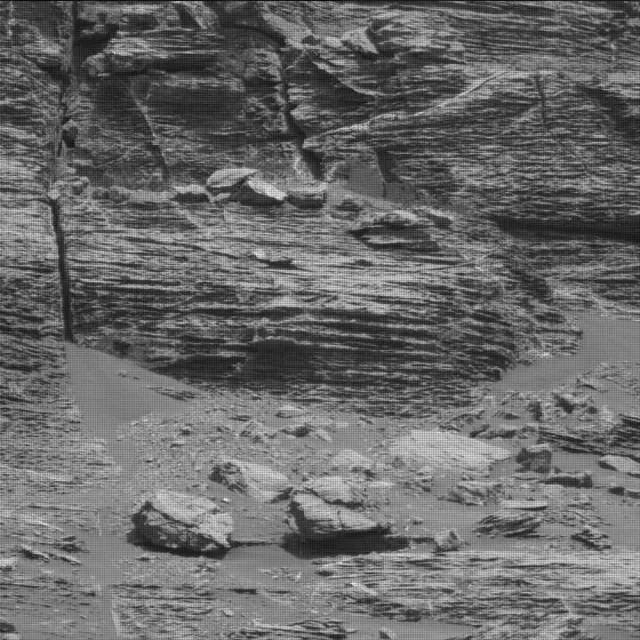 Sol 1786: Mast Camera (Mastcam)
