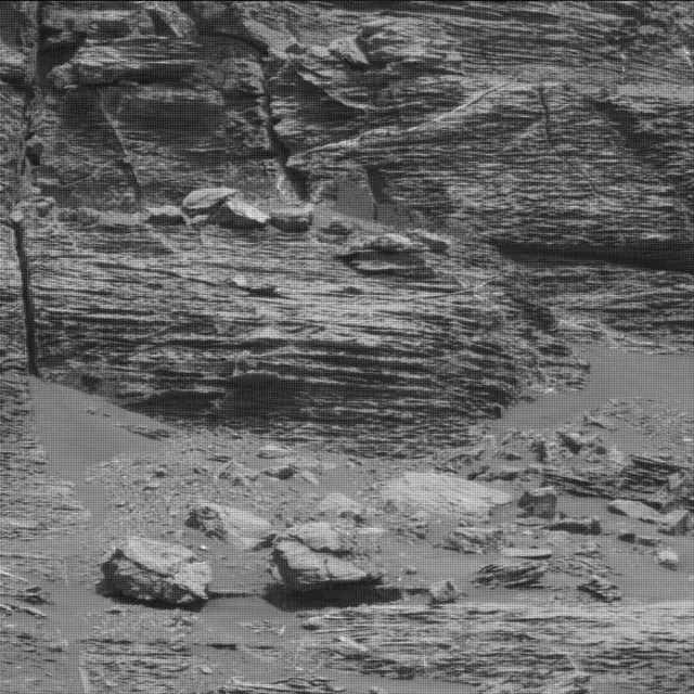 Sol 1786: Mast Camera (Mastcam)