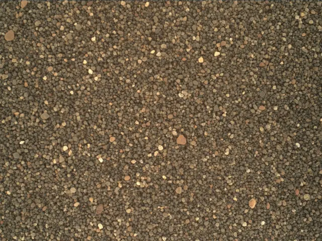 Sol 1793: Mars Hand Lens Imager (MAHLI)