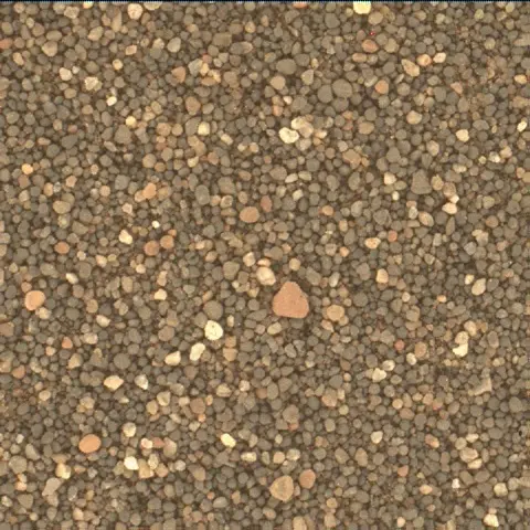 Sol 1793: Mars Hand Lens Imager (MAHLI)