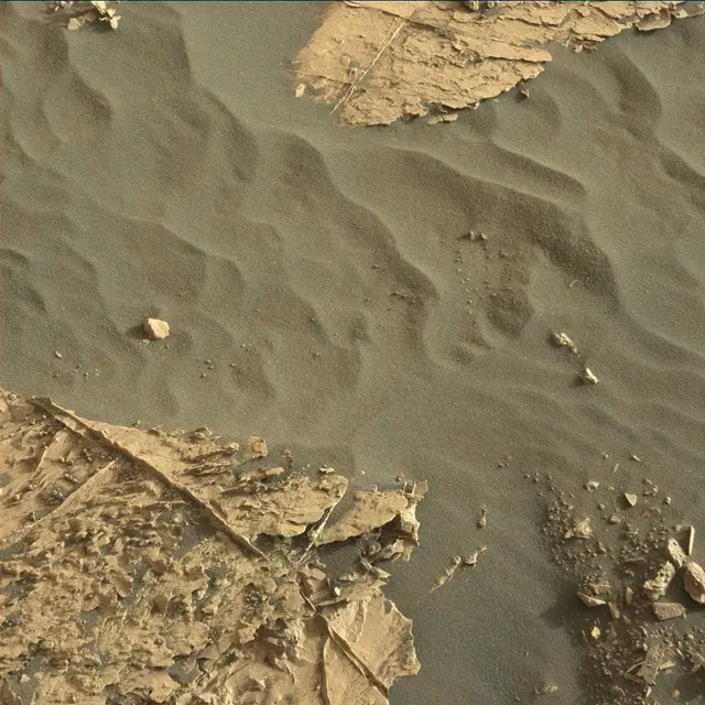 Sol 1795: Mast Camera (Mastcam)