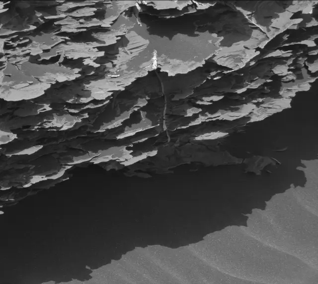 Sol 1795: Mast Camera (Mastcam)