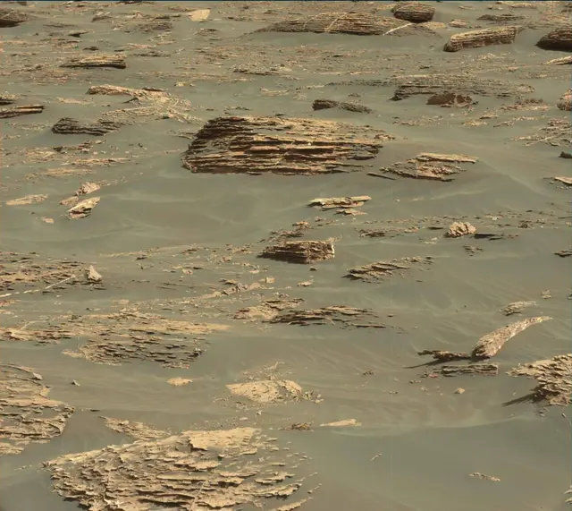 Sol 1796: Mast Camera (Mastcam)