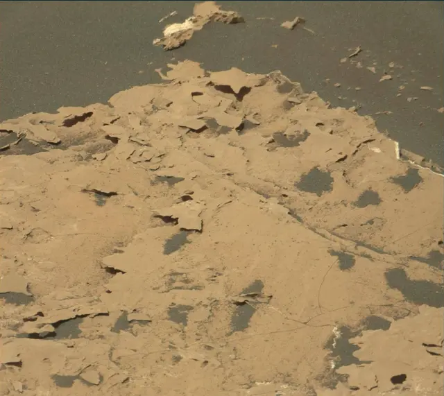 Sol 1796: Mast Camera (Mastcam)