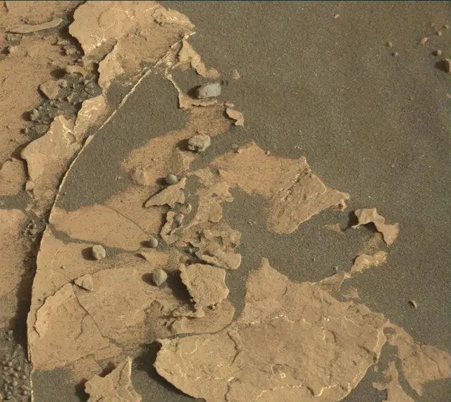 Sol 1797: Mast Camera (Mastcam)