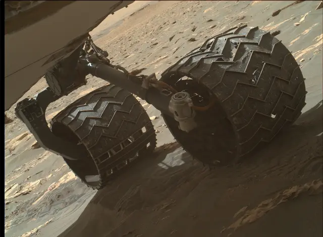 Sol 1798: Mars Hand Lens Imager (MAHLI)