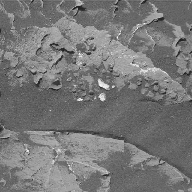 Sol 1799: Mast Camera (Mastcam)