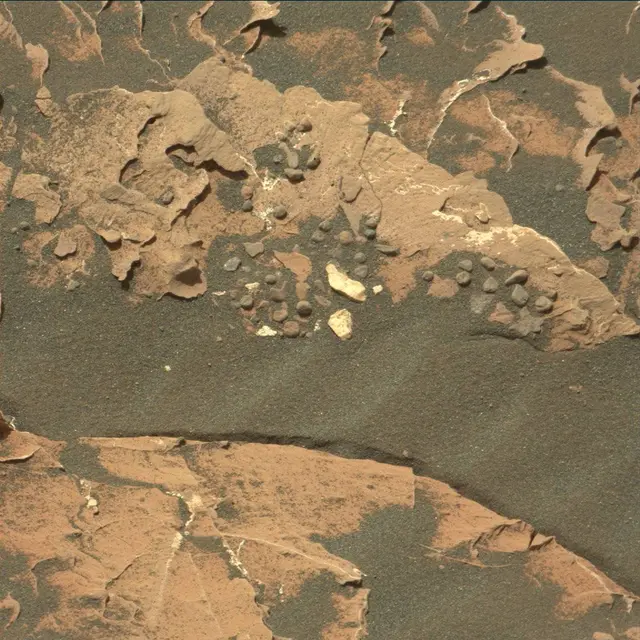 Sol 1799: Mast Camera (Mastcam)