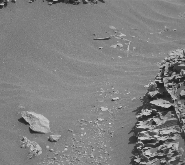 Sol 1800: Mast Camera (Mastcam)