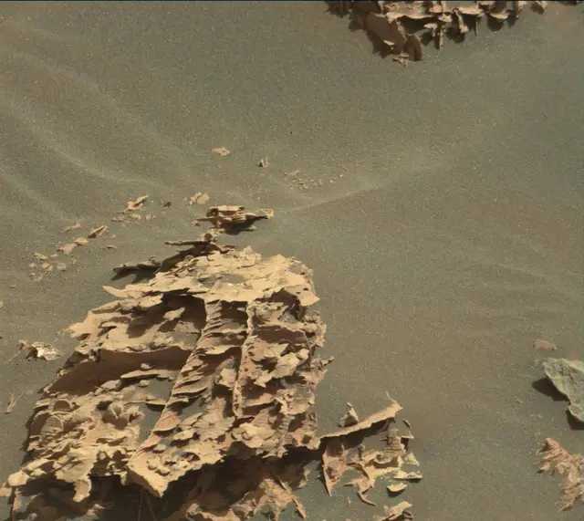 Sol 1800: Mast Camera (Mastcam)