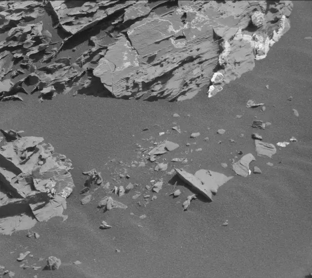 Sol 1800: Mast Camera (Mastcam)