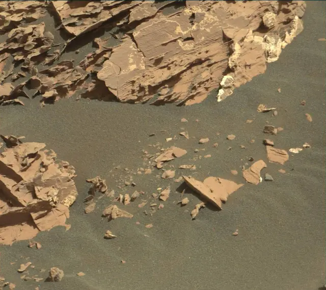 Sol 1800: Mast Camera (Mastcam)