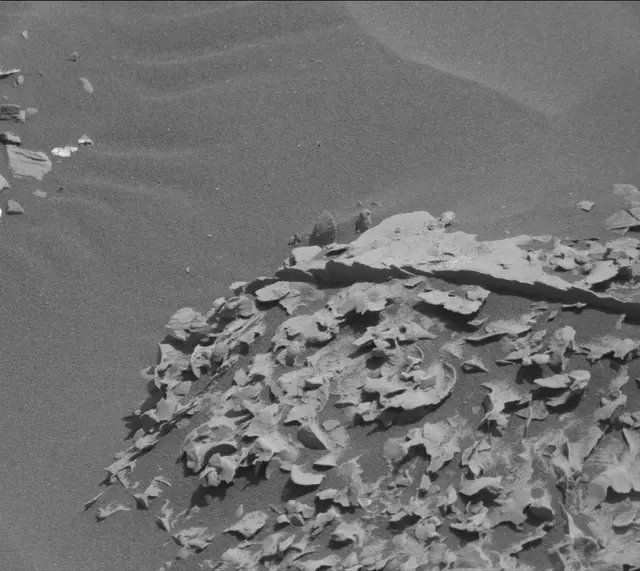 Sol 1800: Mast Camera (Mastcam)