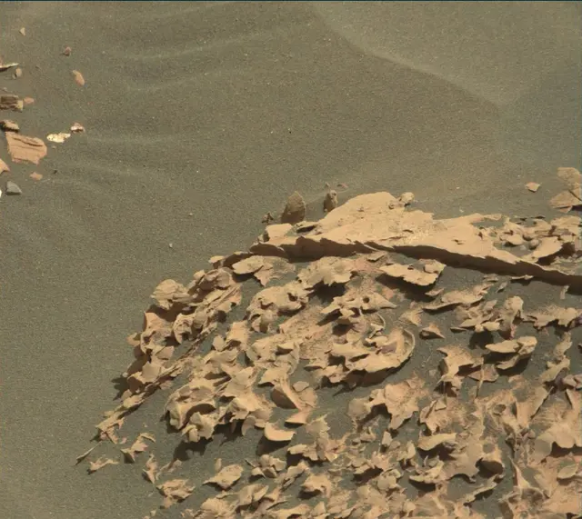Sol 1800: Mast Camera (Mastcam)