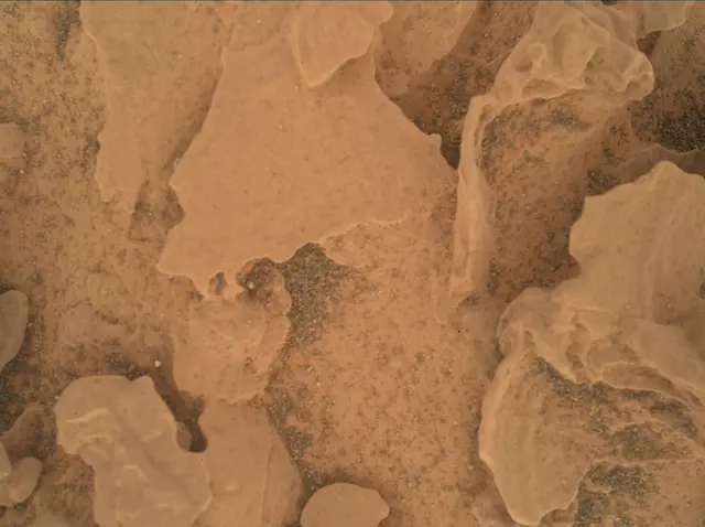 Sol 1800: Mars Hand Lens Imager (MAHLI)