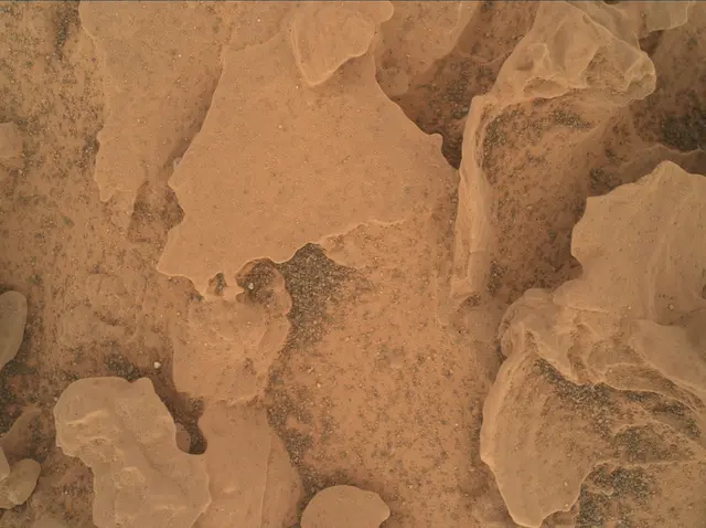 Sol 1800: Mars Hand Lens Imager (MAHLI)