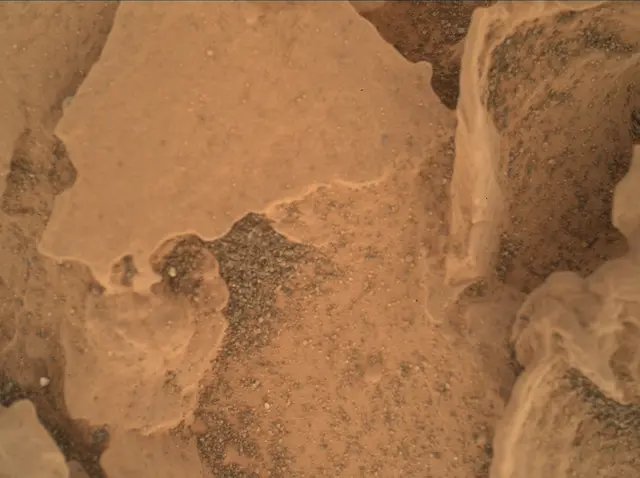 Sol 1800: Mars Hand Lens Imager (MAHLI)