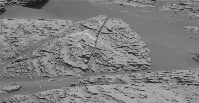Sol 1802: Mast Camera (Mastcam)