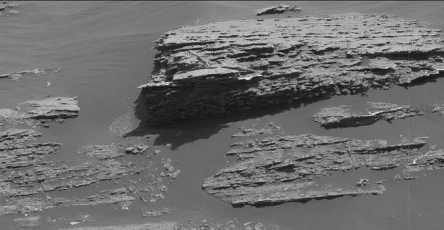 Sol 1802: Mast Camera (Mastcam)
