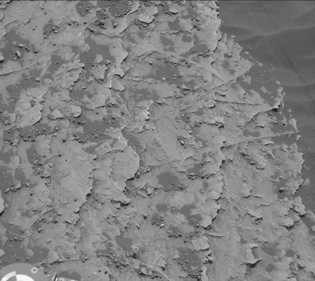 Sol 1802: Mast Camera (Mastcam)