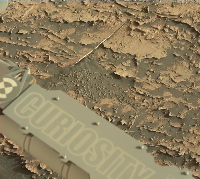 Sol 1802: Mast Camera (Mastcam)