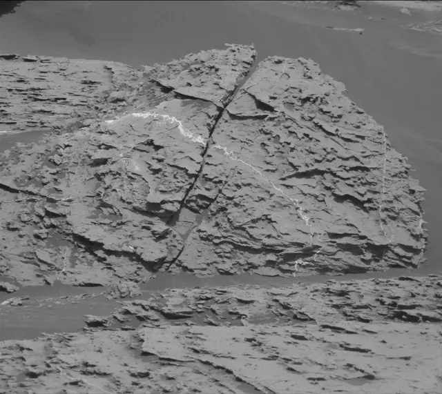 Sol 1802: Mast Camera (Mastcam)
