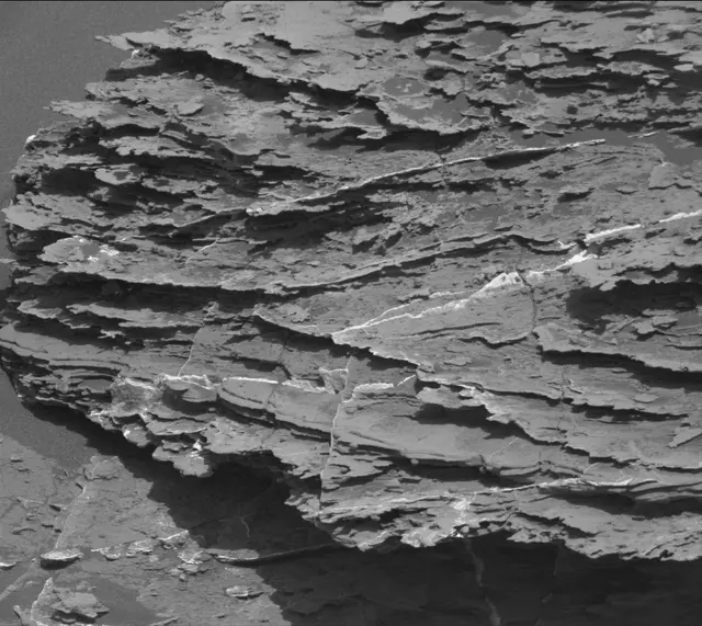 Sol 1802: Mast Camera (Mastcam)
