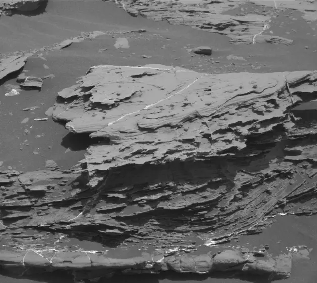 Sol 1802: Mast Camera (Mastcam)