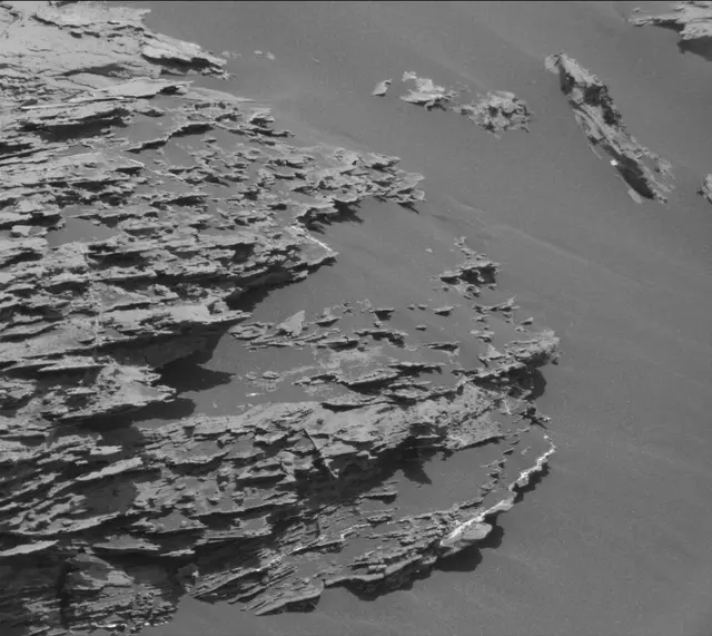 Sol 1802: Mast Camera (Mastcam)