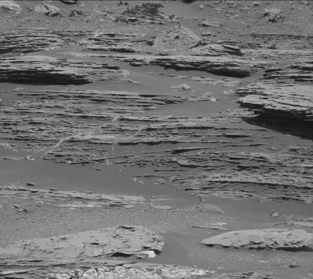 Sol 1802: Mast Camera (Mastcam)