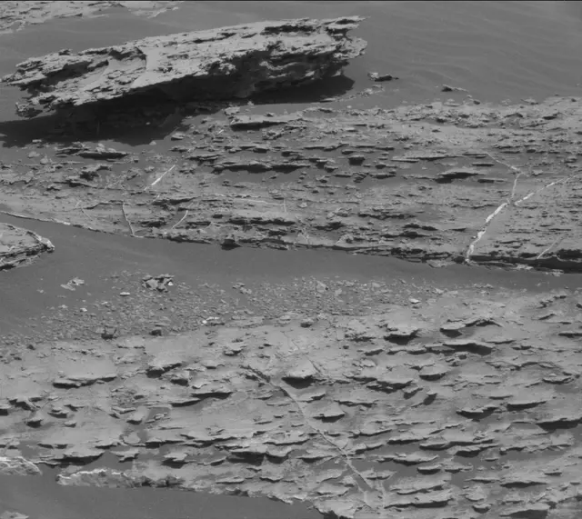Sol 1802: Mast Camera (Mastcam)