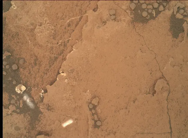 Sol 1802: Mars Hand Lens Imager (MAHLI)