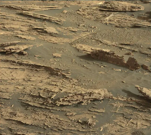 Sol 1805: Mast Camera (Mastcam)