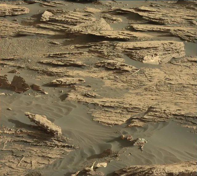 Sol 1805: Mast Camera (Mastcam)