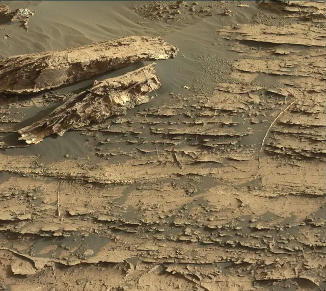 Sol 1805: Mast Camera (Mastcam)