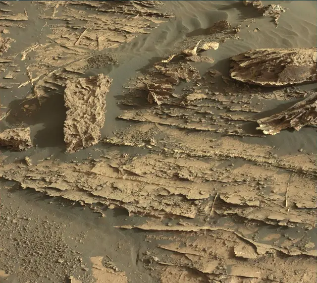 Sol 1805: Mast Camera (Mastcam)
