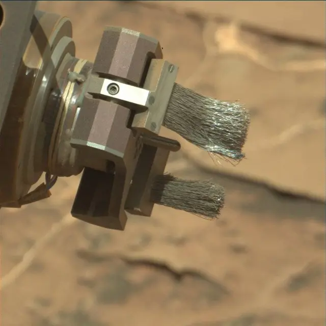 Sol 1806: Mast Camera (Mastcam)